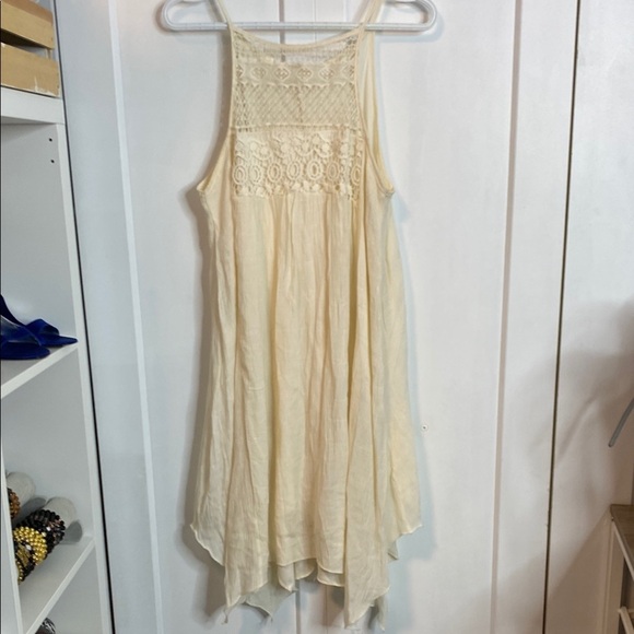 Rebellion | Cream Lace Sleeveless Boho Dress - Asymmetrical hem - Large - Picture 1 of 6